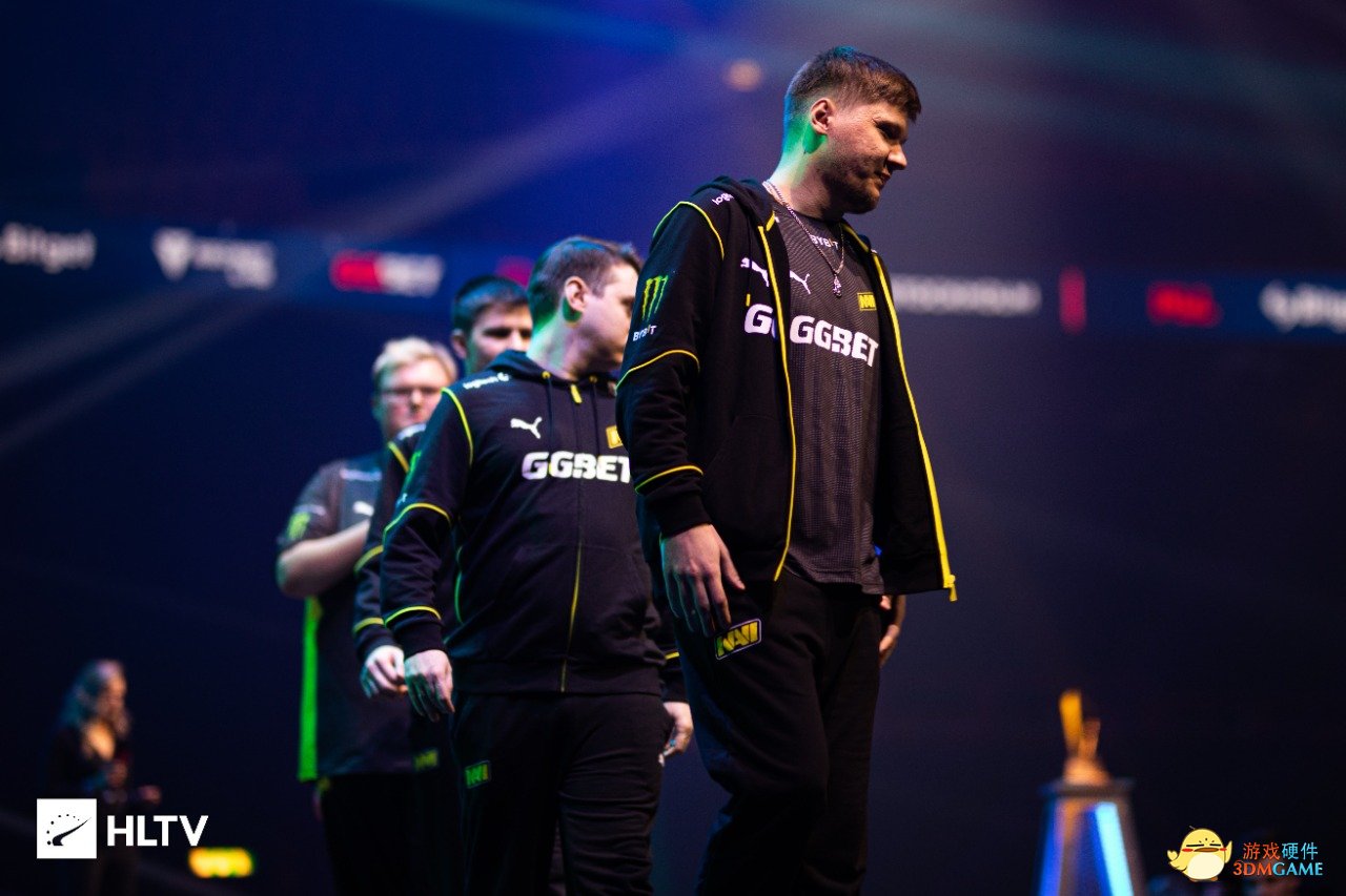 他发出的社 他发出的社