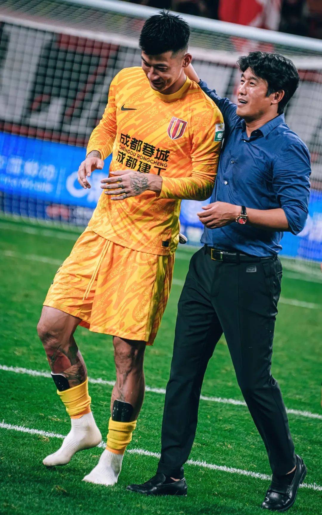 门希克：第一场比赛开始前我差点退赛了，感谢理疗师创造了奇迹.